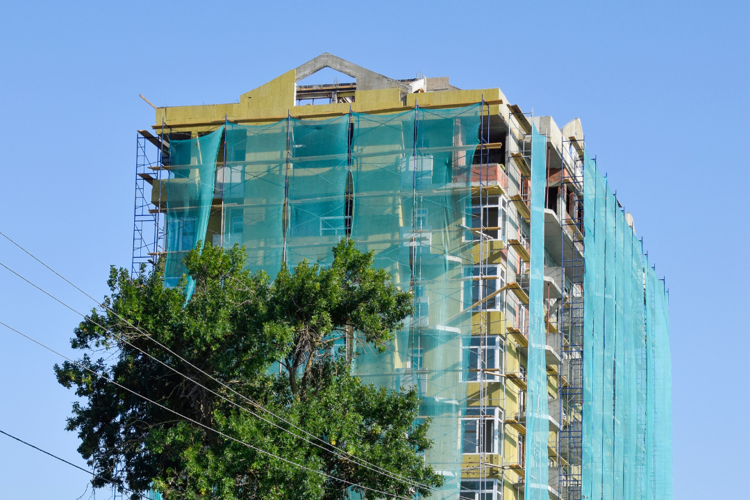 Safety Netting Gold Coast: Choosing the Right Netting System